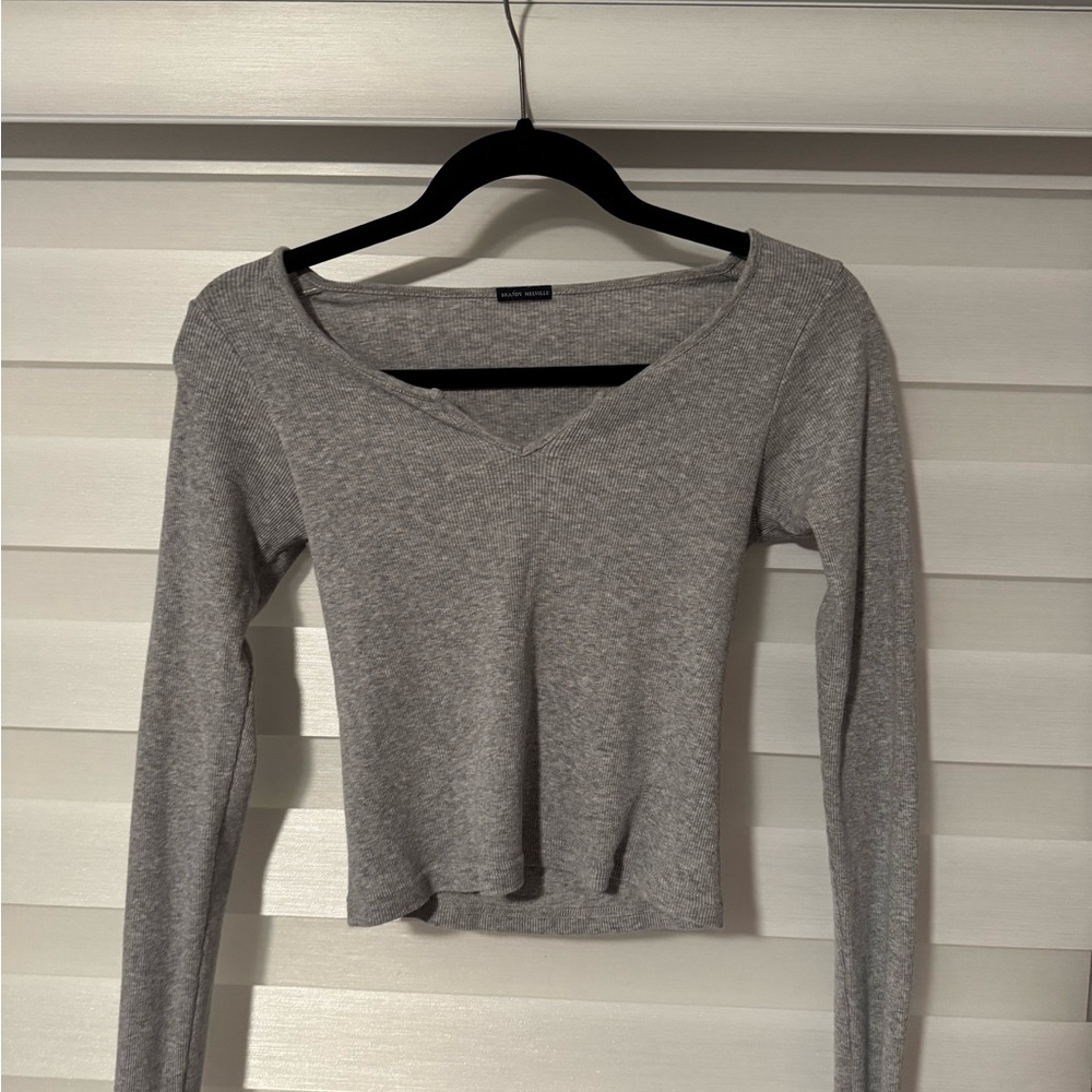 Brandy Melville Gray Ribbed Fitted Long Sleeve Blouse